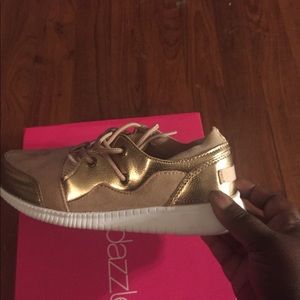 Pink shimmering casual shoe size 6.5